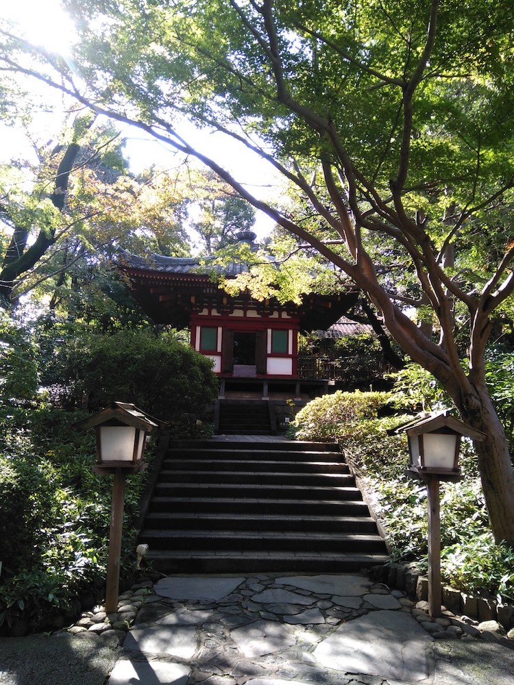 日本庭園　お堂