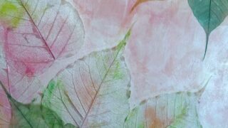菩提樹の葉だけでも素敵に出来上がるのが嬉しいボタニーペインティング